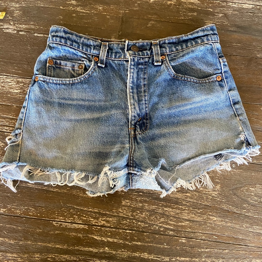 Vintage Levi- cut off shorts
